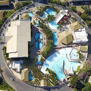 Lacqua Diroma Fogão Micro-ondas Geladeira Park Aquático 5 Pessoas Apartamento